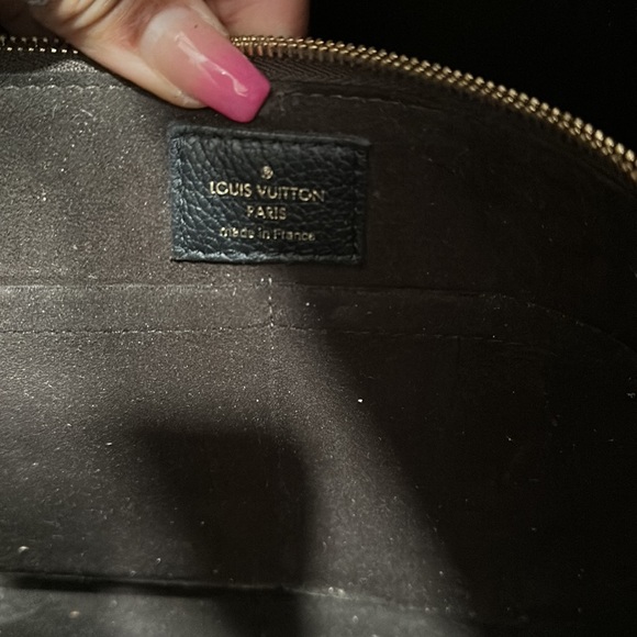 Louis Vuitton calfskin tote bag - Picture 9 of 14